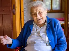 Paola Del Din compie 100 anni: eccola nella sua casa a Sappada © Solero - Petrussi