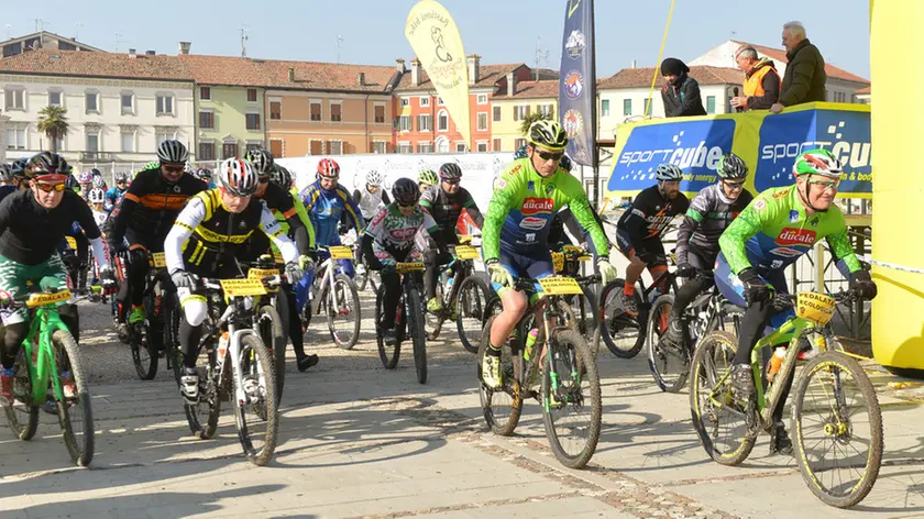 Palmanova04 Marzo 2018 ecologica Agenzia Petrussi foto Massimo Turco