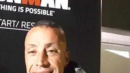 Daniele De Giorgi dopo il suo primo Ironman nel 2019 a Cervia