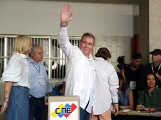 epaselect epa11503974 Venezuelan presidential candidate Edmundo Gonzalez Urrutia reacts after voting at a polling station in Caracas, Venezuela, 28 July 2024. EPA/Ronald Pena