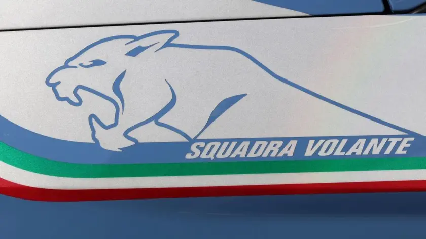 Aggressione a scuola, dodicenna tenta di strangolare un coetaneo