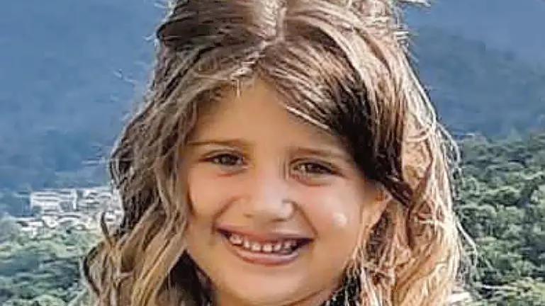 Una sorridente Adele Copetti, 7 anni, morta dopo aver lottato contro una malattia