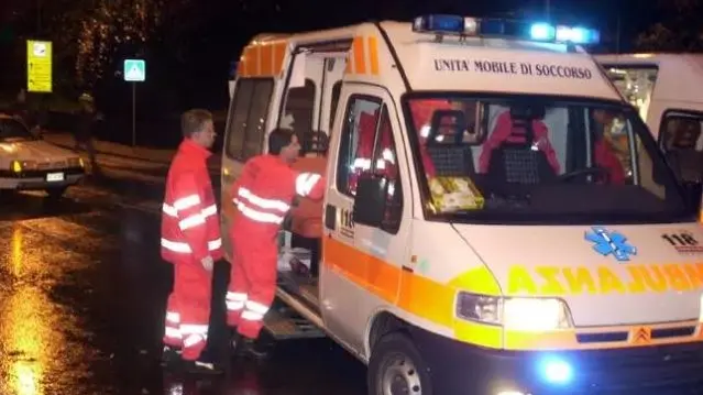 Un'ambulanza in una foto d'archivio