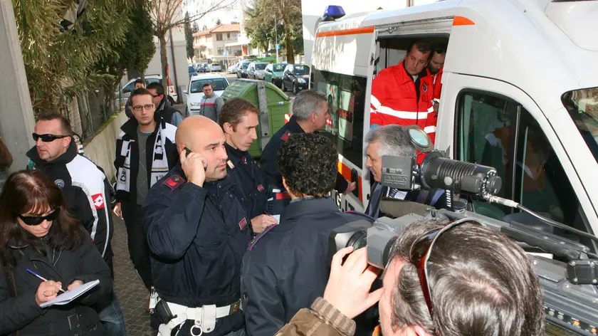 Udine 7 febbraio 2010. Scontri fra tifoserie prima della partita Udinese-Napoli. Telefoto Copyright / Foto Agency Anteprima