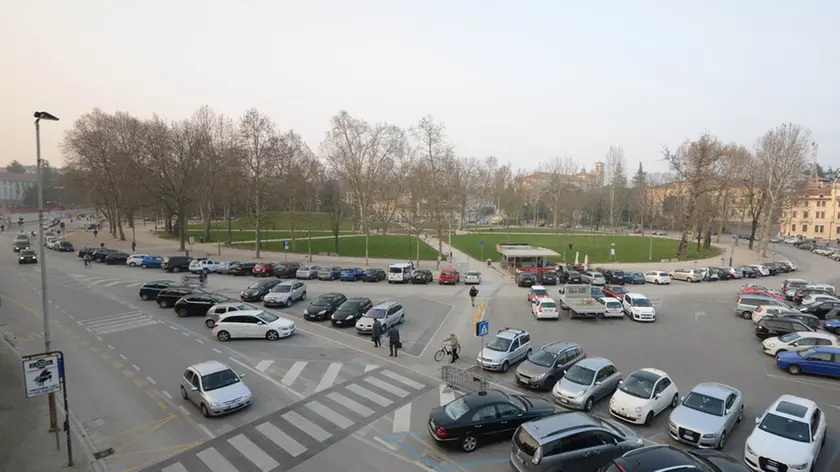 Udine 19 Marzo 2014 pzza primo maggio Copyright Petrussi Foto TURCO