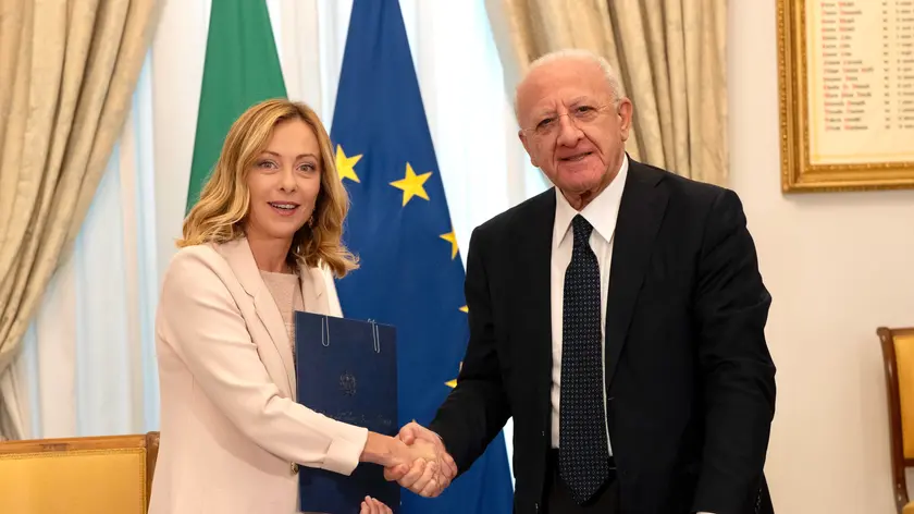 Meloni firma con De Luca accordo coesione per 3,5 miliardi