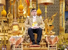 epa10773261 A handout photo made available by the Royal Household Bureau shows Thai King Maha Vajiralongkorn Bodindradebayavarangkun granting an audience during a royal ceremony to mark his 71st birthday at the Amarindra Winitchai Throne Hall in the Grand Palace, Bangkok, Thailand, 28 July 2023. EPA/ROYAL HOUSEHOLD BUREAU / HANDOUT HANDOUT EDITORIAL USE ONLY/NO SALES