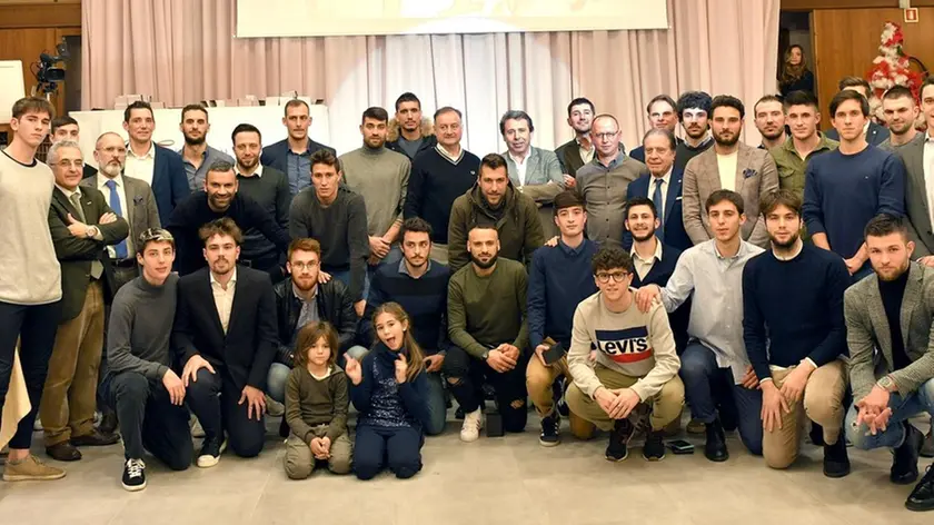 Foto di gruppo a Remanzacco per i premiati 2017/18