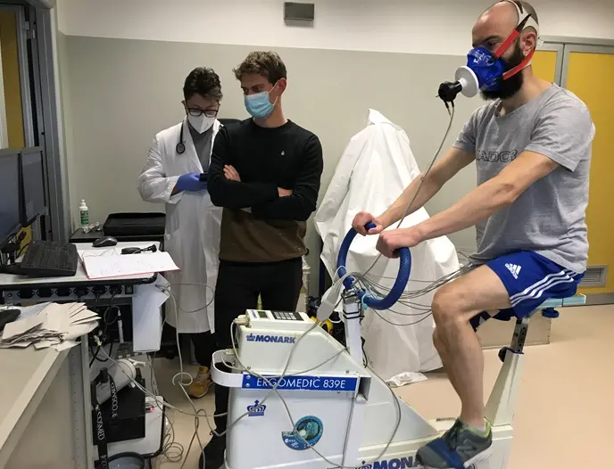 Andare al lavoro in bici migliora la salute e riduce le emissioni in atmosfera