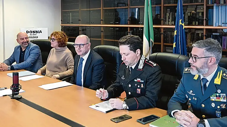 Protocollo in Prefettura con le istituzioni (foto Brisotto / Petrussi)