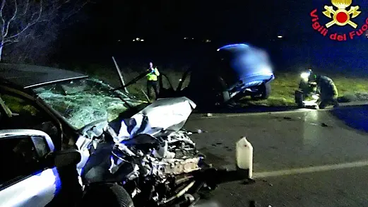 I veicoli semidistrutti dopo l'incidente a Pasian di Prato