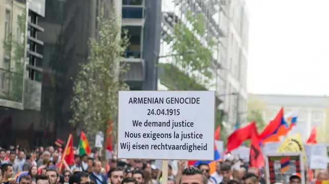20150424 - BRUSSELS, BELGIUM: at least 2000 Armenians and Assyrians protest in the streets of Brussels, passing in front of the Turkish Embassy, for the 100th anniversary of the Turkish genocide of 2.5 millions Armenians, Assyrians and Greeks total between 1915 and 1918...Reporters / MUSSCHE Lapresse Only italy.100° Anniversario del genocidio turco di 2,5 milioni di armeni, assiri e greci tra il 1915 e il 1918.