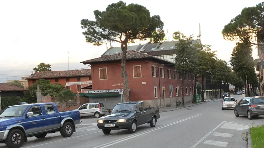 Udine 13 Aprile 2018 via cividale Agenzia Petrussi foto Turco Massimo