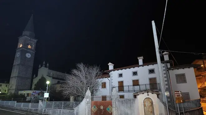 San Daniele 4 gennaio 2013. Chiesa e canonica a Muris di Ragogna. Telefoto copyright Petrussi Foto Press