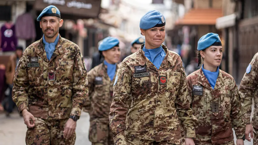 Le soldatesse italiane dell'Unifil in missione in Libano, 8 marzo 2023. ANSA/UNIFIL ANSA PROVIDES ACCESS TO THIS HANDOUT PHOTO TO BE USED SOLELY TO ILLUSTRATE NEWS REPORTING OR COMMENTARY ON THE FACTS OR EVENTS DEPICTED IN THIS IMAGE; NO ARCHIVING; NO LICENSING NPK