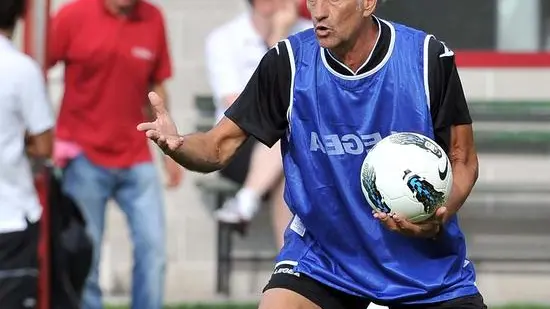 Arta Terme (UD), 11/07/2011.Campionato di calcio Serie A 2011/2012.Allenamento dell'Udinise durante il secondo giorno di ritiro..Nella Foto Francesco Guidolin.Copyright telefoto Simone Ferraro - PFP Photo Agency