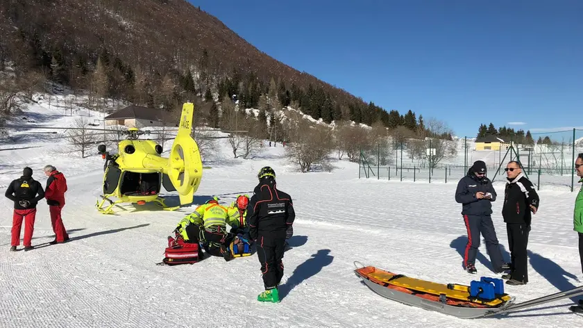 Un intervento di soccorso sulle piste a Piancavallo