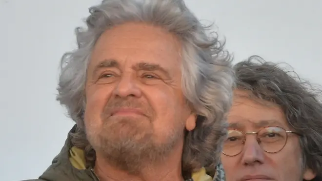 Beppe Grillo (s) e Gianroberto Casaleggio (d) a Genova in una foto di archivio .ANSA/LUCA ZENNARO