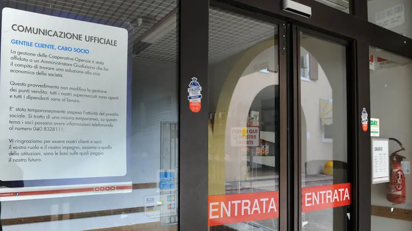 Cormons 22 Giugno 2015. Negozio Coop in centro. © Foto Petrussi