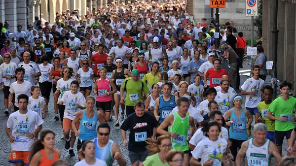 Udine 25/09/2011 Maratona di Udine. Partenza della gara amatoriale - stracittadina. Telefoto Copyright Foto PFP / Ferraro Simone