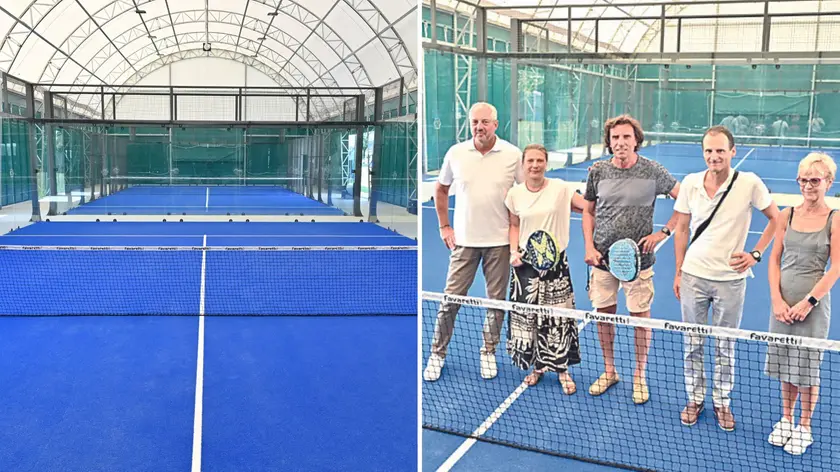 L’interno dei nuovi campi di padel coperti con l’assessore Dazzan e i vertici del tennis club “Città di Udine” (foto Petrussi)