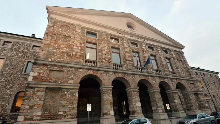Udine 9 novembre 2016 tribunale Copyright Petrussi Foto Press Massimo TURCO
