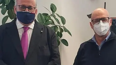 L'assessore regionale al Patrimonio Sebastiano Callari (a destra nella foto) incontra nel Palazzo della Regione il sindaco di Gorizia Rodolfo Ziberna