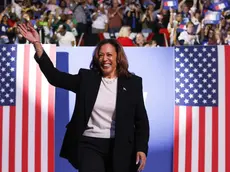 epa11600958 Vice President and Democratic presidential nominee Kamala Harris takes to the stage as she participates in a campaign rally at the Bojangles Arena in Charlotte, North Carolina, USA, 12 September 2024. Harris is running against former US President and Republican nominee Donald Trump. EPA/ERIK S. LESSER