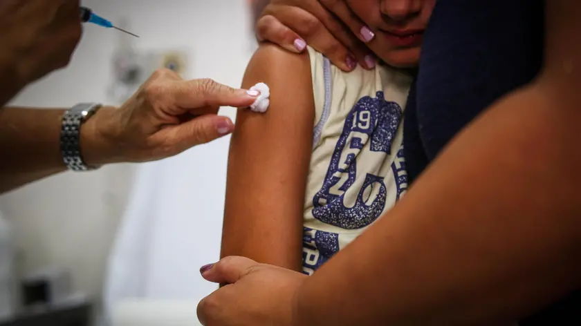 Vaccinazioni all'ospedale Annunziata di Napoli, 8 settembre 2017. ANSA/CESARE ABBATE