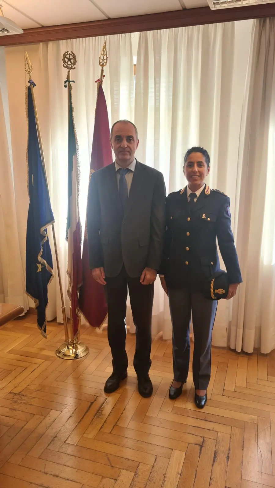 Il questore di Udine Domenico Farinacci con Stefania Gangemi, nuovo Dirigente della Sezione Polizia Stradale