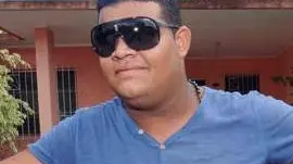 Reiver Rico nella sua casa di Camaway a Cuba - fotografo: stefano cavicchi / corriere d sera