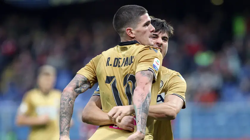 Foto LaPresse - Tano Pecoraro 28 10 2018 Genova - (Italia) Sport Calcio Genoa vs Udinese Campionato di Calcio Serie A TIM 2018/2019 - Stadio "Luigi Ferraris" nella foto: de paul rodrigo esulta dopo il gol del 2-2 Photo LaPresse - Tano Pecoraro 28 October 2018 City Genova - (Italy) Sport Soccer Genoa vs Udinese Italian Football Championship League A TIM 2018/2019 - "Luigi Ferraris" Stadium in the pic: de paul rodrigo esulta dopo il gol del 2-2