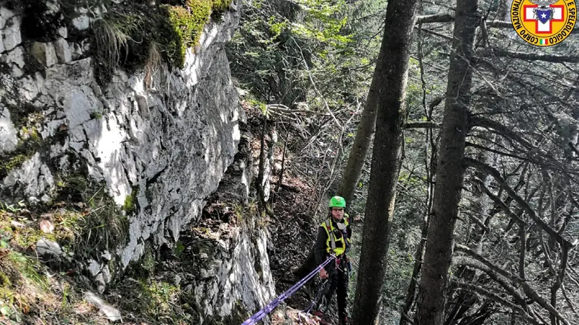 Sono purtroppo ancora senza esito le ricerche di Lorenzo Lavezzo, di cui non si hanno più notizie da domenica, quando non è rientrato al Rifugio Campolongo dopo una mattinata i cerca di funghi assieme al fratello, Rotzo (VI) 22 settembre 2020. ANSA/UFF STAMPA SOCCORSO ALPINO +++EDITORIAL USE ONLY - NO SALES+++