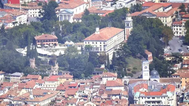 Una vista dall'alto della città di Udine