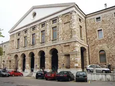 ANTEPRIMA UDINE GENNAIO 2002 TRIBUNALE NUOVO TELEFOTO COPYRIGHT FOTO AGENCY ANTEPRIMA