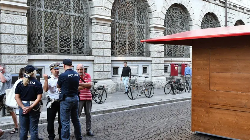 Udine 08 settembre 2017 Friuli DOC - Minestrone record - Controlli e Chiusura Stand Coltelli. Copyright Foto Petrussi / Ferraro Simone