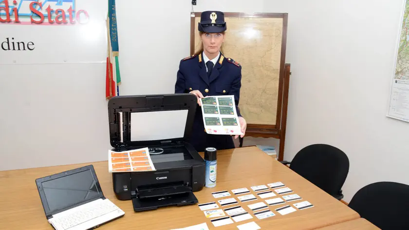 Udine 7 novembre 2015 13 false carte di credito © Petrussi foto Turco Massimo
