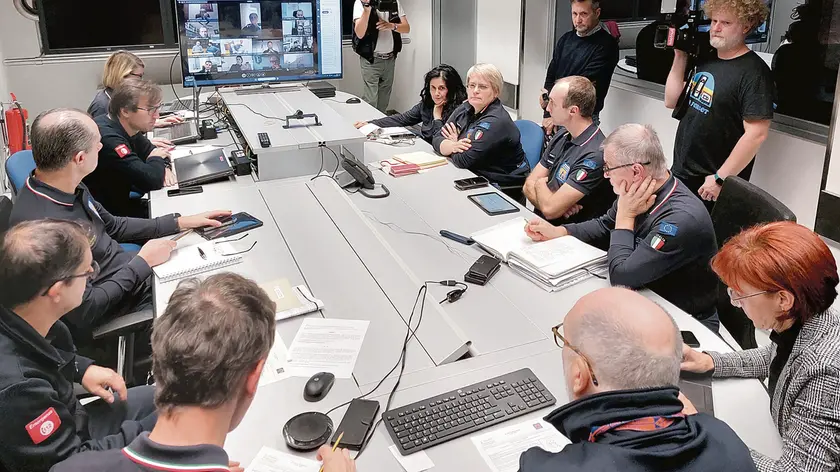 Riccardi sull'allerta protezione civile rella sede di Ialmicco. Foto Petrussi