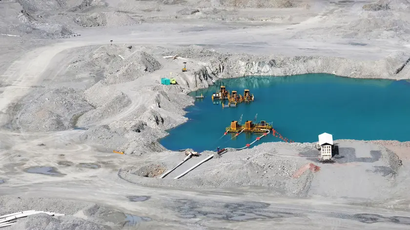 epa11070509 A view of the mineral extraction area 'Tajo Botija' in the facilities of Cobre Panama mine, in Panama City, Panama, 11 January 2024. The Cobre Panama mine, the largest open pit in Central America owned by Canadian First Quantum Minerals, was forced by Panama's top court ruling to cease operations amid nationwide protests against copper mining in the area. Only 20 percent of the staff operates on basic care work, a manager of the concessionaire said during a tour of the facility on January 11. EPA/Gabriel Rodríguez