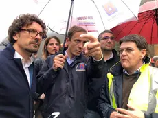 Una immagine tratta dalla pagina Facebook del governatore del Friuli Venezia Giulia Massimiliano Fedriga mostra il governatore e il ministro alle Infrastrutture, Danilo Toninelli, durante un sopralluogo in alcune delle aree più colpite dal recente maltempo in Friuli Venezia Giulia, 5 novembre 2018. +++ATTENZIONE LA FOTO NON PUO? ESSERE PUBBLICATA O RIPRODOTTA SENZA L?AUTORIZZAZIONE DELLA FONTE DI ORIGINE CUI SI RINVIA+++