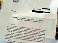 La lettera firmata da Silvio Berlusconi in cui e' spiegato nei dettagli come ricevere indietro i soldi dell'Imu e si annuncia un consistente pacchetto di riduzioni fiscali, 19 febbraio 2013. ANSA/INTERNET/FACEBOOK