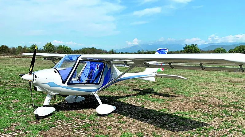 I semigusci delle ali rappresentano un corpo unico: all’interno ci sono i cavi e i serbatoi del carburante