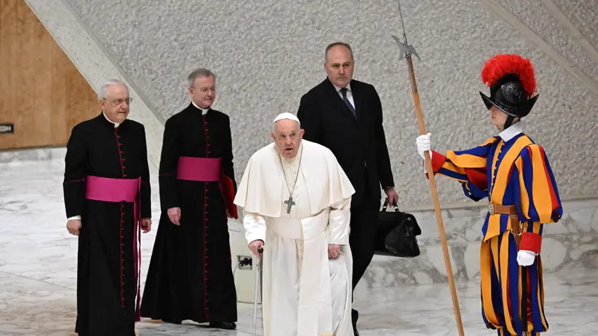 Pope Francis during a audience with grandparents and grandchildren in Nervi Hall. Vatican City, 27 April 2024. ANSA/CLAUDIO PERI