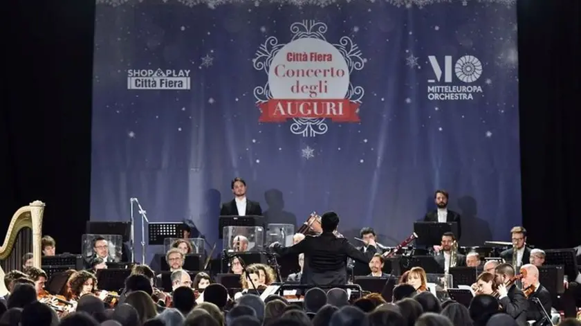 30 dicembre 2017 Citta' Fiera - Concerto degli Auguri della Mitteleuropa Orchestra. Copyright Foto Petrussi / Ferraro Simone