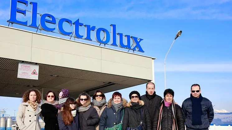 OPERAI ELECTROLUX INGRESSO NORD