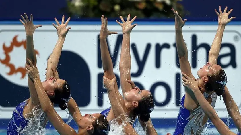 Team Russia in their way to won the gold after performing during the Synchronized Swimming Women's Team Free Final Free Routine at the FINA Swimming World Championships at Kazan arena in Kazan, Russia, 31 July 2015. EFE/Alberto Estevez