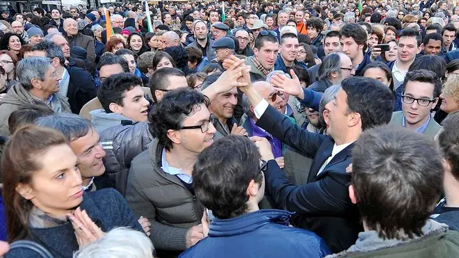 Udine 10 Aprile 2013. Metteo Renzi e Debora serracchiani in piazza Matteotti. Telefoto copyright Petrussi Foto Press / Diego Petrussi