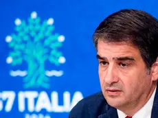 Il ministro degli Affari Europei, Politiche di Coesione e Pnrr Raffaele Fitto durante la conferenza stampa sullo stato di attuazione del Pnrr presso la sala stampa di Palazzo Chigi, Roma, 02 luglio 2024. ANSA/ANGELO CARCONI