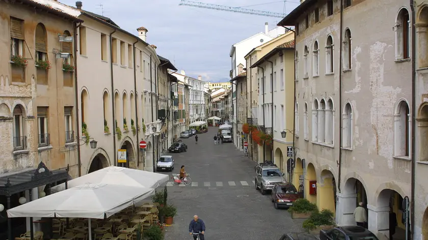 foto missinato pordenone 13.10.04 corso vittorio