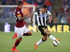 Roma's José Holebas (L) and Udinese's Allan (R) in action during the Italian Serie A soccer match AS Roma vs Udinese Calcio at Olimpico stadium in Rome, Italy, 17 may 2015. .ANSA/ALESSANDRO DI MEO.